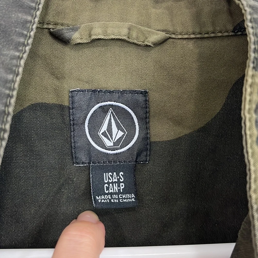 Volcom Small Green and Brown Camouflage Bomber Jacket with Pockets